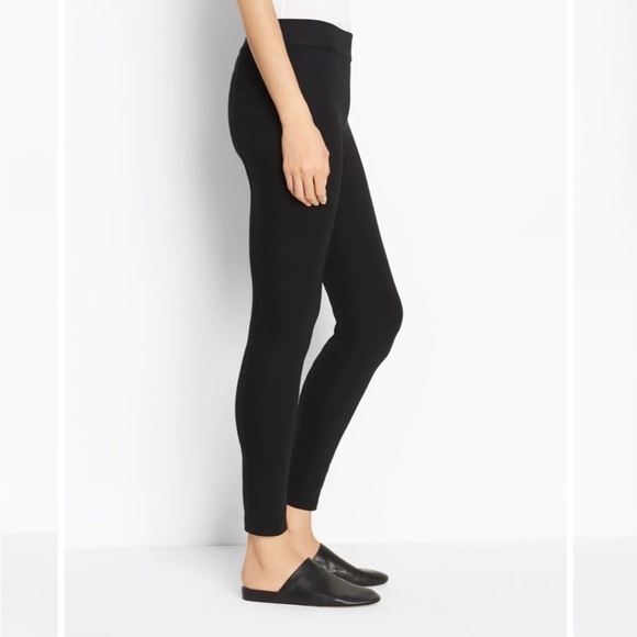 Vince. Tech ponte leggings in black size small - Picture 2 of 7